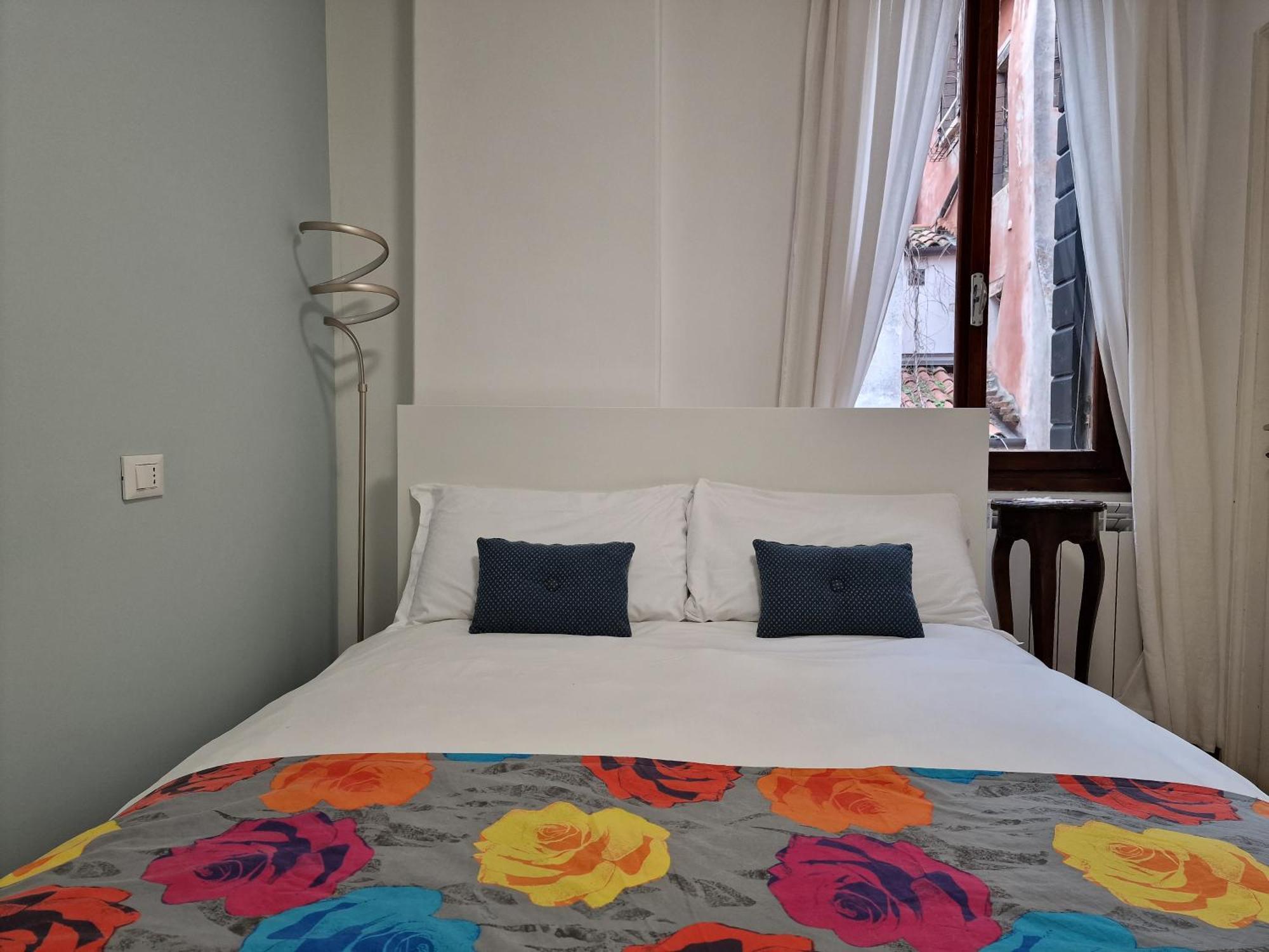 Veneziacentopercento La Forcola Apartment, Next To Rialto Bridge Ngoại thất bức ảnh