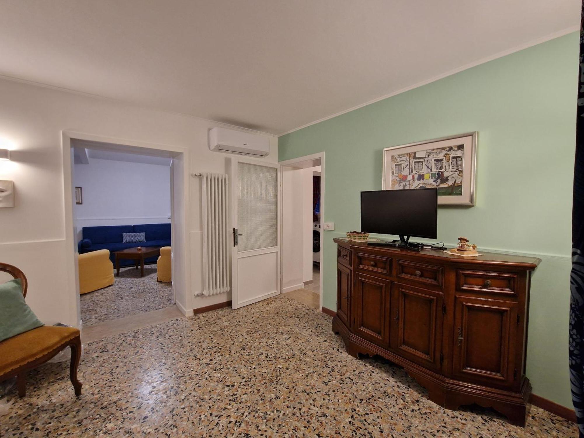 Veneziacentopercento La Forcola Apartment, Next To Rialto Bridge Ngoại thất bức ảnh